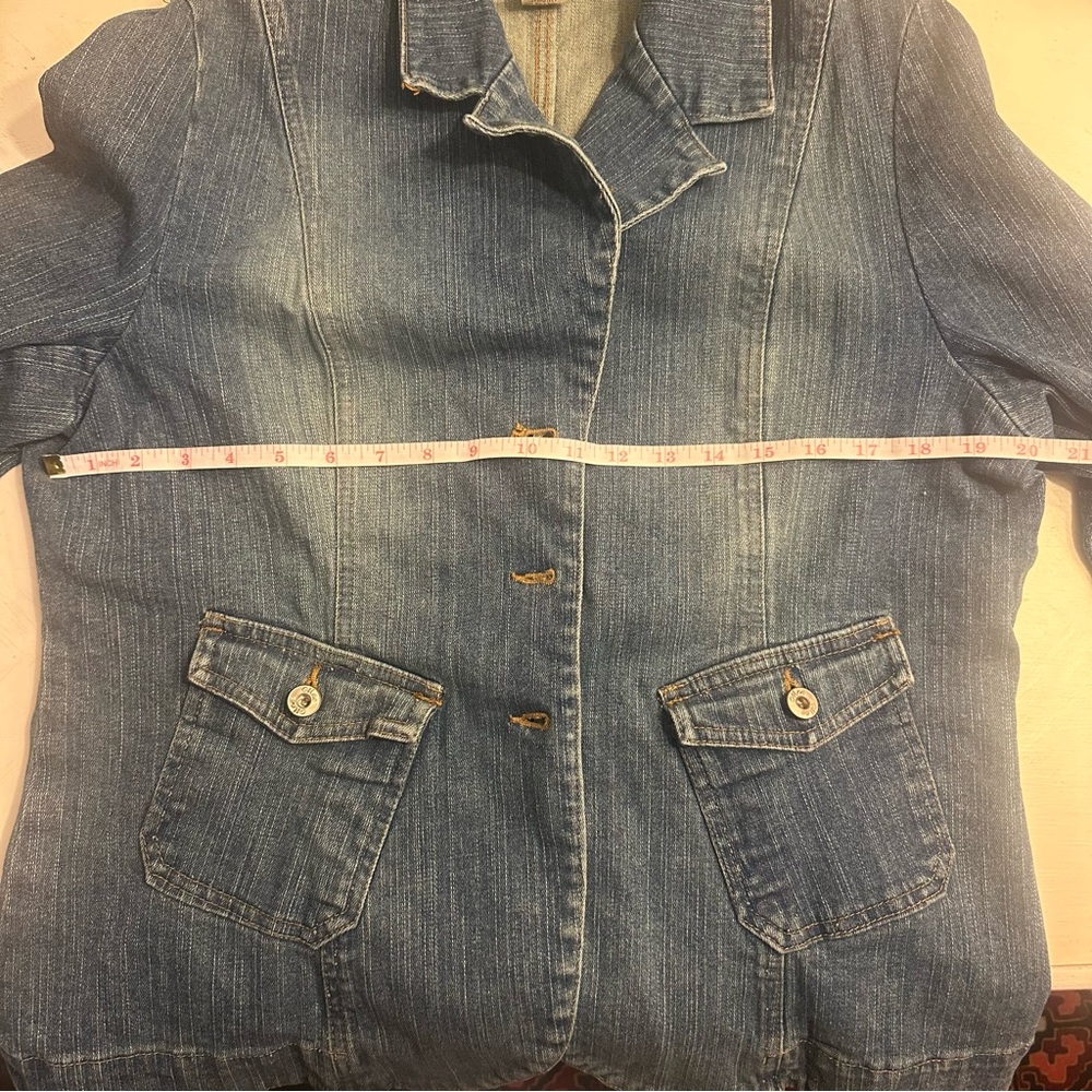 Moe button up denim jacket - Picture 4 of 5